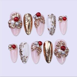 UNUSED Custom Gold Floral Nails
